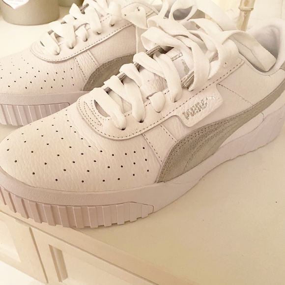 Puma Shoes - 🎁PUMA Carina White & Silver Sneaker NEW!
